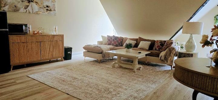 257 Spacious Suite Studio W/private Bathroom - Dover, DE