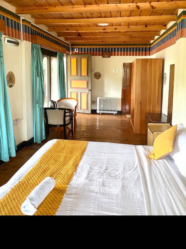 Sinchula Villa Resort-for 16 Guest - Bhutan