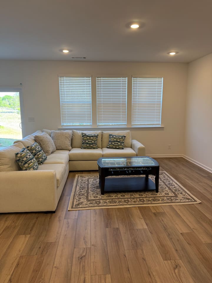 Comfort Living Townhouse - Milledgeville, GA
