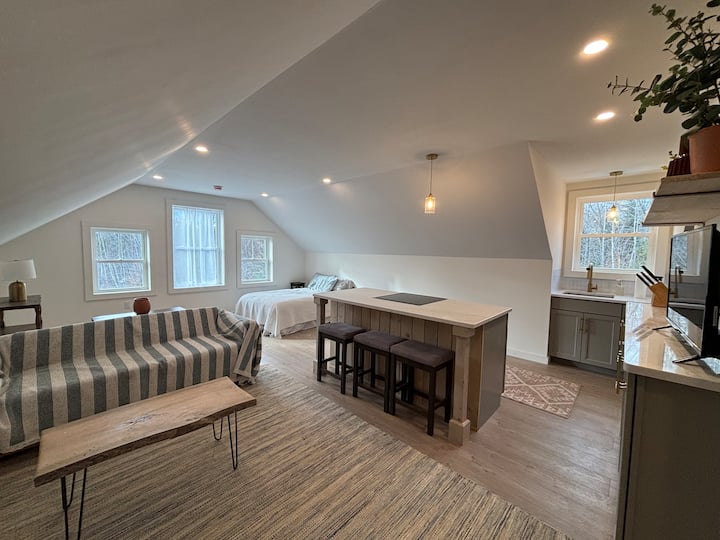 Ruby Brook Loft - New Hampshire