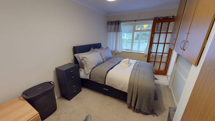 Bright Double Room In Sandhurst With Free Parking - Bracknell