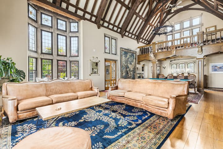 Oceanfront Castle At Garrison Field - Cape Elizabeth, ME