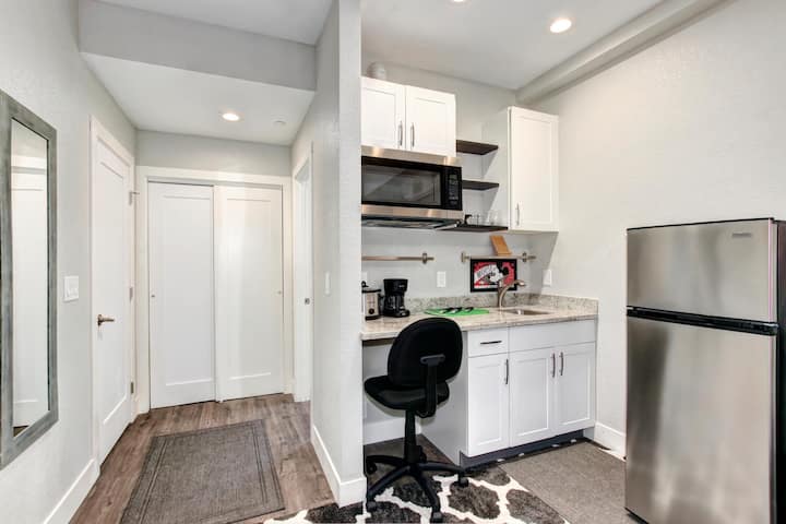 Hip 4- Studio | Central Midtown Location - Sacramento, CA
