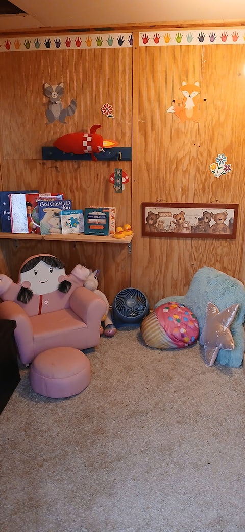Top Airbnb: The Gnome Home in Fort Smith