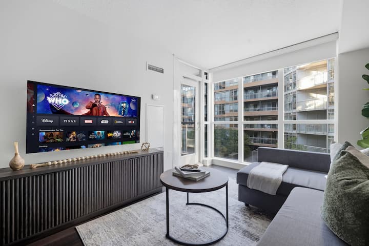 Trendy 1br Condo Free Parking Downtown Toronto - Toronto