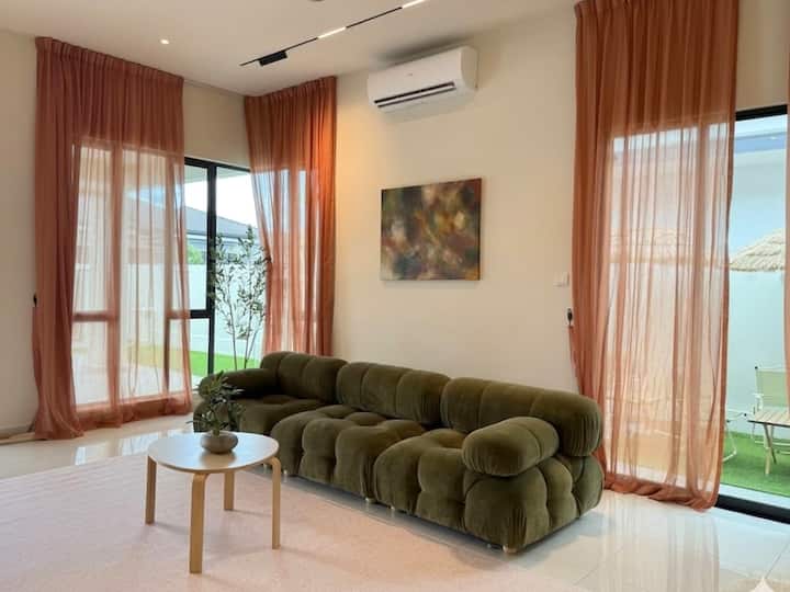 *New* Kluang Vacation House | Lawn | Guarded - Kluang