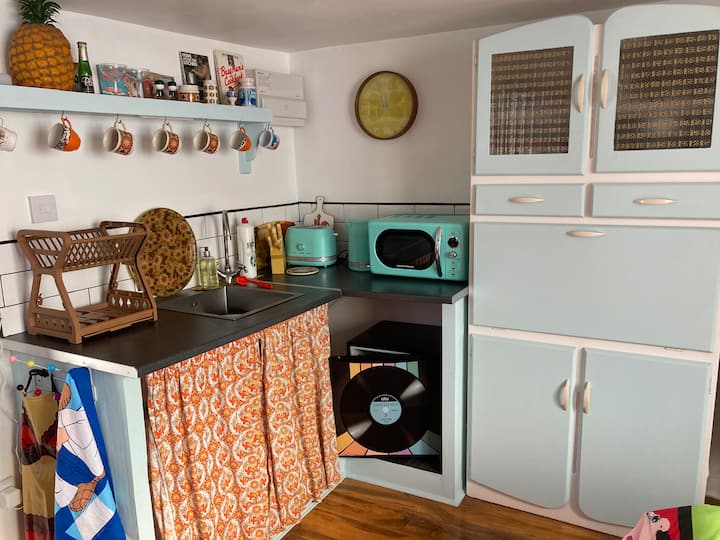 Retro Haven - Dawlish