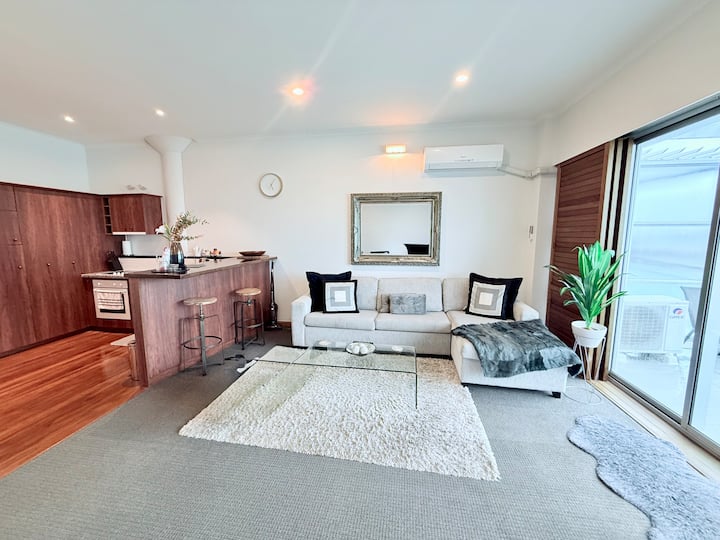 New Akw* Velvet Ash Luxury Apt In Viaduct - Auckland