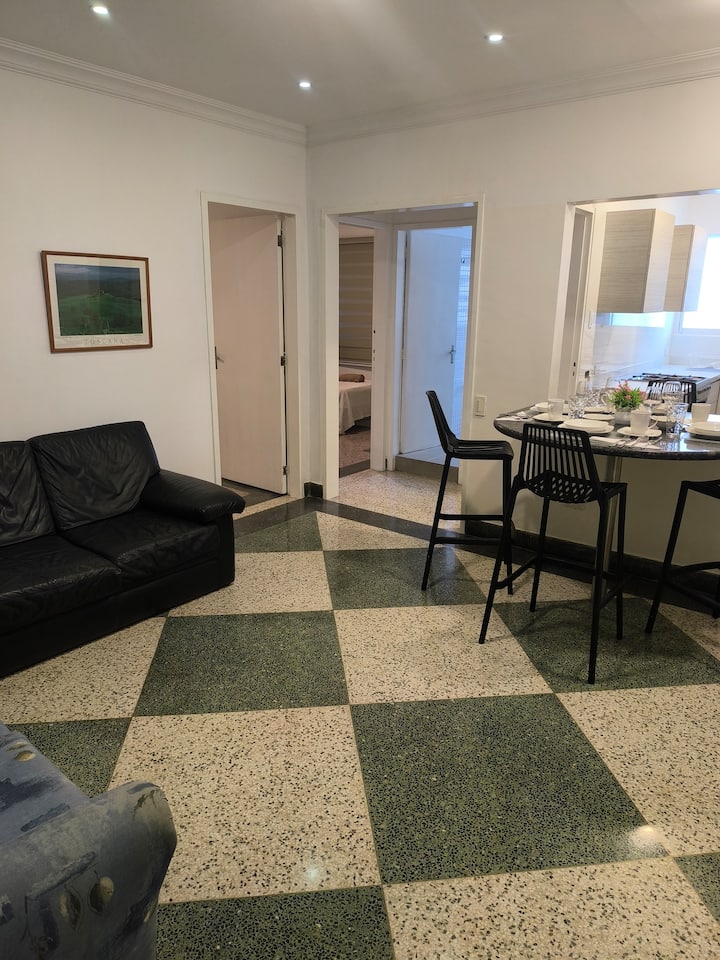 Apartamento Confortable Con Excelente Ubicación - Caracas