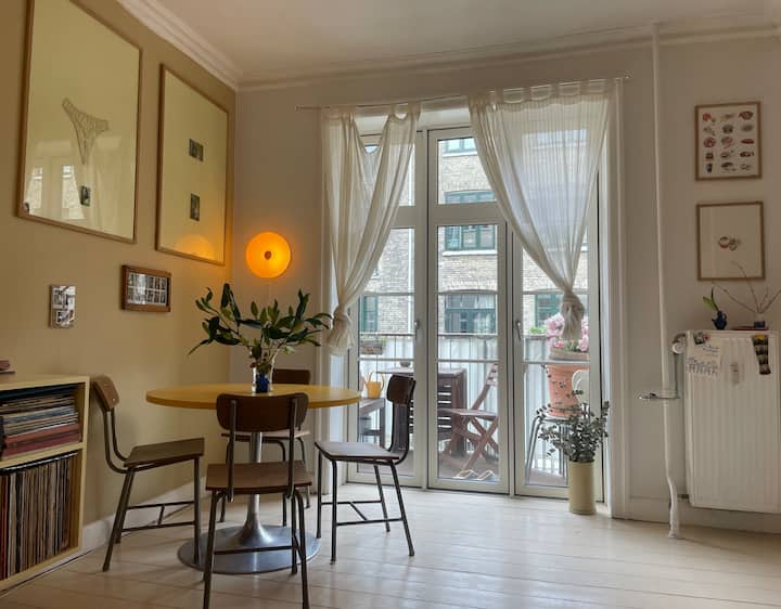 Hyggelig Og åBen Lejlighed På Nørrebro - Copenhague