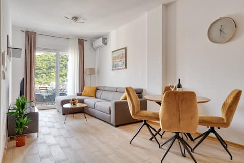 Top Airbnb: Scandinavian Style Apartment - 46m² in Dubovica