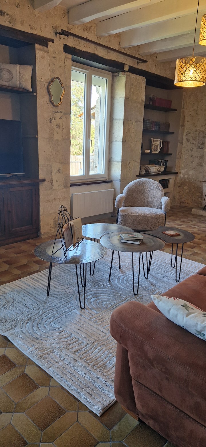 Belle Maison En Pierre Rénovée - Ribérac
