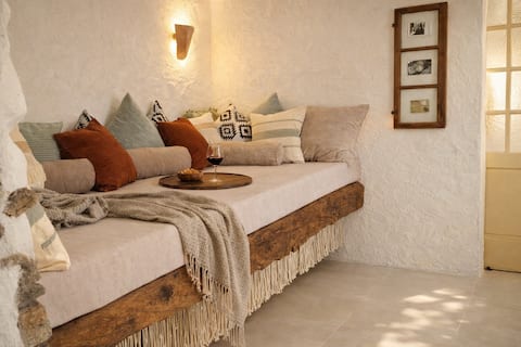 Top Airbnb: Charming garden apartment in a 1920s stone house in Goriška