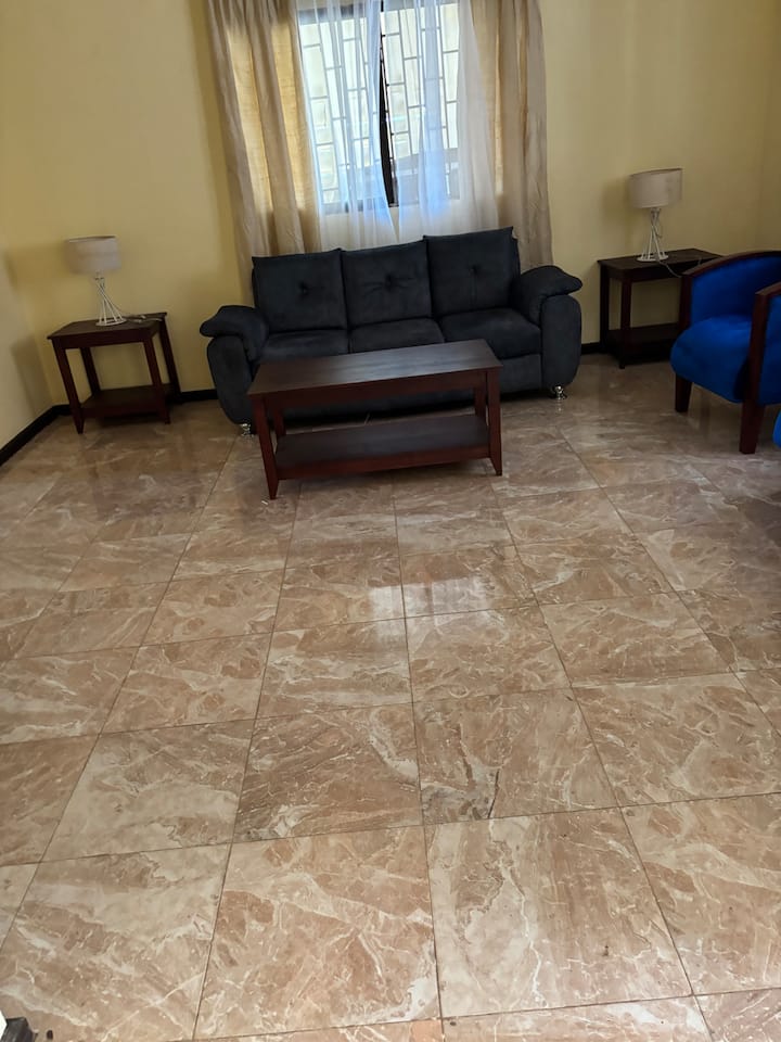 Lamonte Cozy Home. 3qbroom, 2.5 Ba, Sec, Fence/byd - Libéria