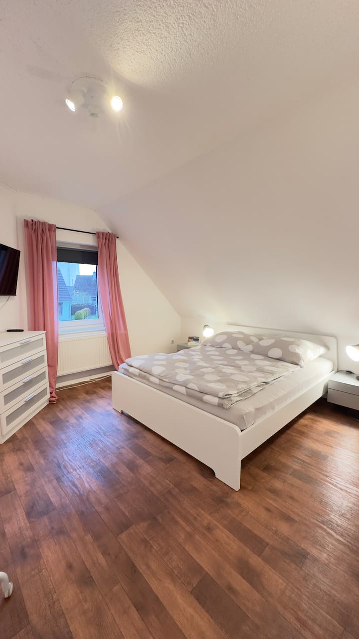 غرفة النوم 1