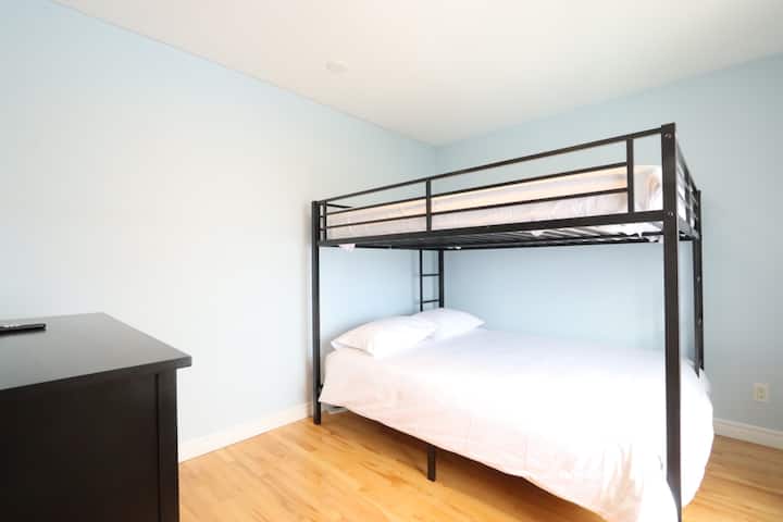 Queen size bunk beds