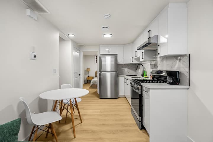 Pet-friendly Basement Suite | 1br Near Wem - Edmonton