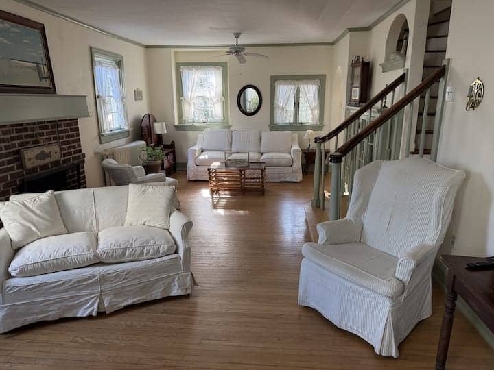 Seashore Cottage: Walk To Beach + Relax In Garden - Ocean City, NJ