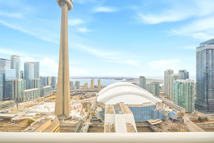 Magical Cn Tower & Lake Views! 2br/2ba Oasis! - Toronto