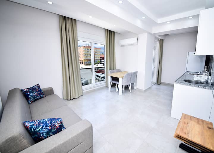 Demre Merkezde Yeni Ve Konforlu Apart 2+1 - Demre
