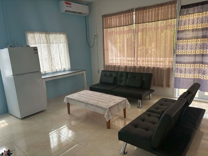 Nanisi’s Studio – Ac, Wi-fi, Central Nuku’alofa - Tonga