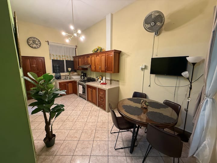 Casa Crucita - Flores