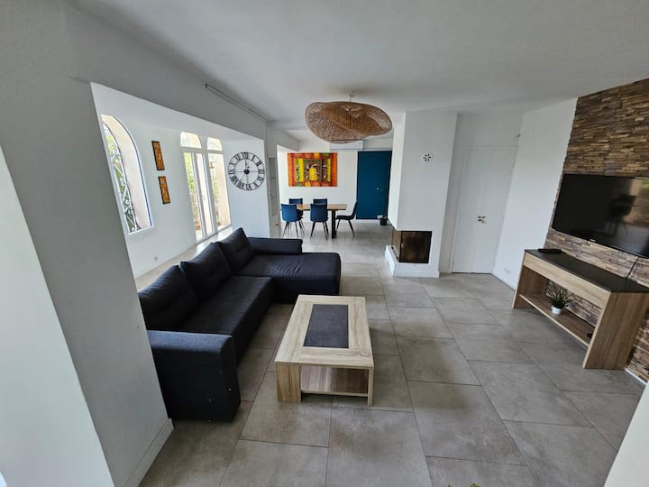 Oasis Familiale 100% Privée : Piscine & Playground - Alpes-Maritimes
