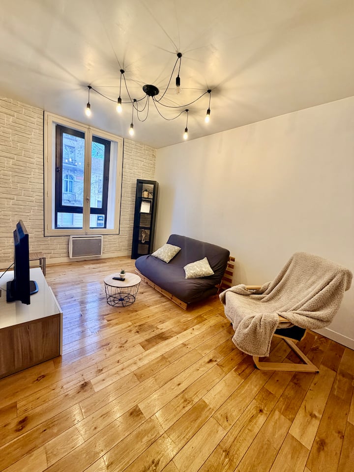 Appartement Cosy En Plein Coeur De Melun - Rubelles