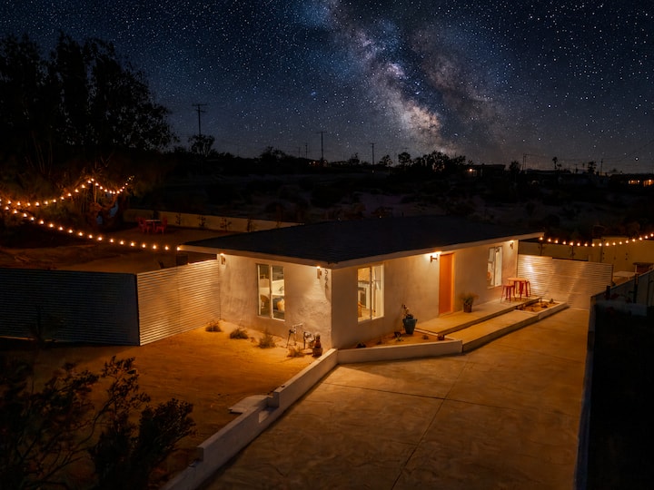 Fire Pit | Mins To Joshua Tree & Marine Base - Twentynine Palms, CA