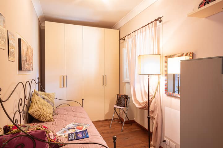 საძინებელი 2