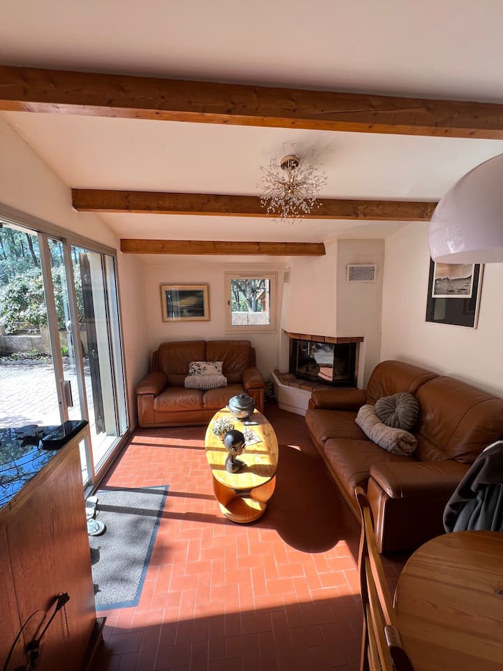 Jolie Maison Non Mitoyenne Et Sans Vis à Vis - Lacanau
