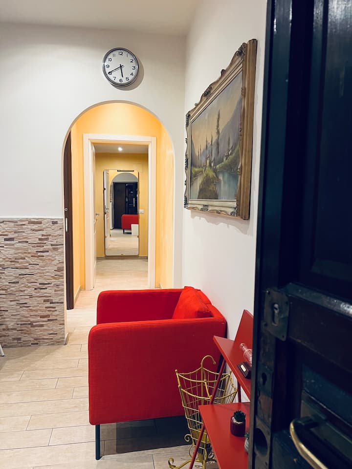 Cozy Renovated Flat Near The Vatican! - Vatican City
