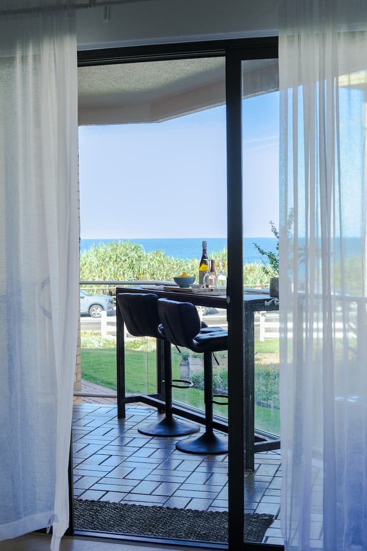 Coastal Escape – 50m To Secluded First Bay - Coolum Beach