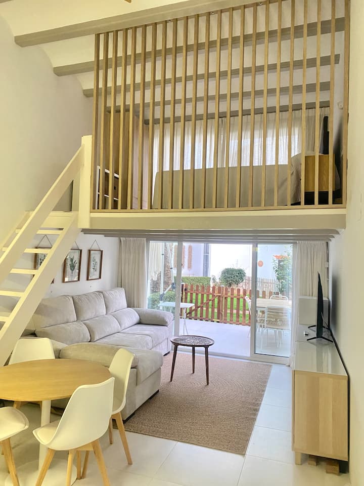 Bungalow Con Piscina En Primera Línea De Playa - Denia