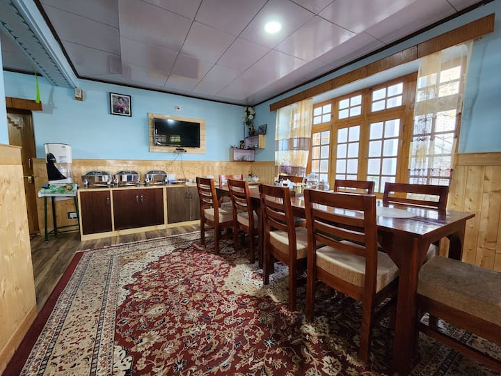 Yanglha House | Cozy Ladakhi Homestay In Leh - レー