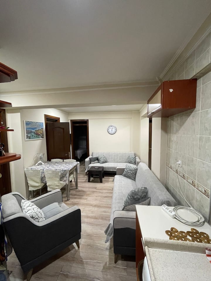 Akyaka Merkezde Plaja ÇOk Yakın Günlük Ev - Akyaka