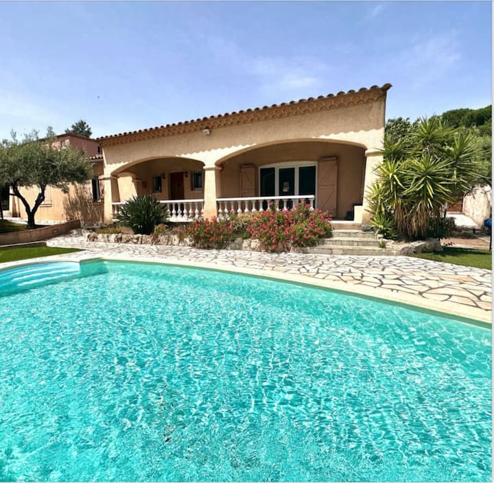 Villa Massilia Avec Piscine Privée - Saint-Tropez