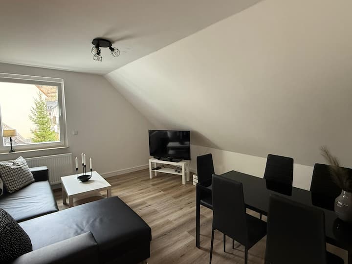 Moderne Dachwohnung Im Ahrtal Mit Weinbergblick - Rech