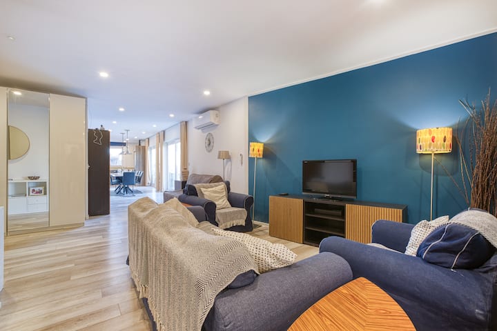 Charming Marsaskala Stay |Balcony & Seafront Walks - マルタ