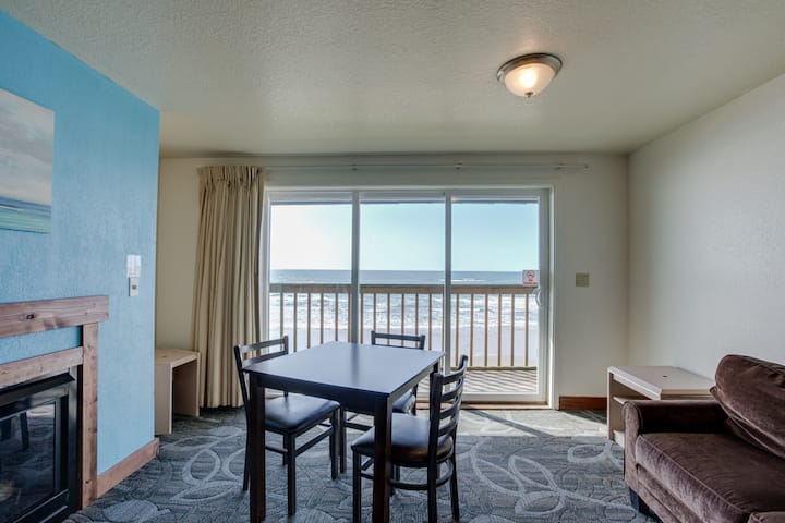 Beachfront Hotel Room - Ocean View - Manzanita, OR