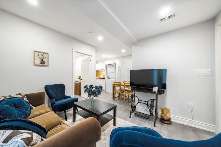 2 Bedroom 1 Bathroom Apartment #3 - Vaughan