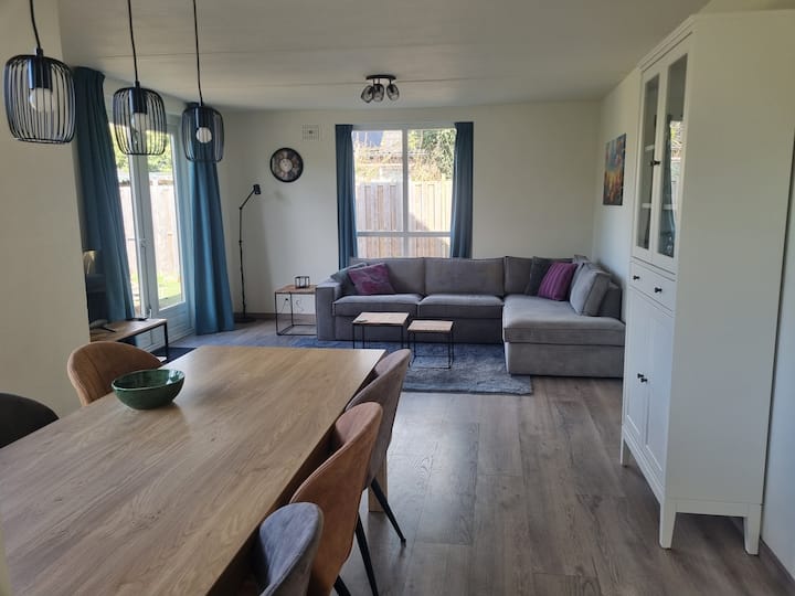 Woning Met Voorverwarmde Jacuzzi In Grote Tuin - Gelderland