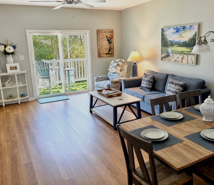 Barefoot Fairway Retreat • Pond View • Beach - North Myrtle Beach, SC