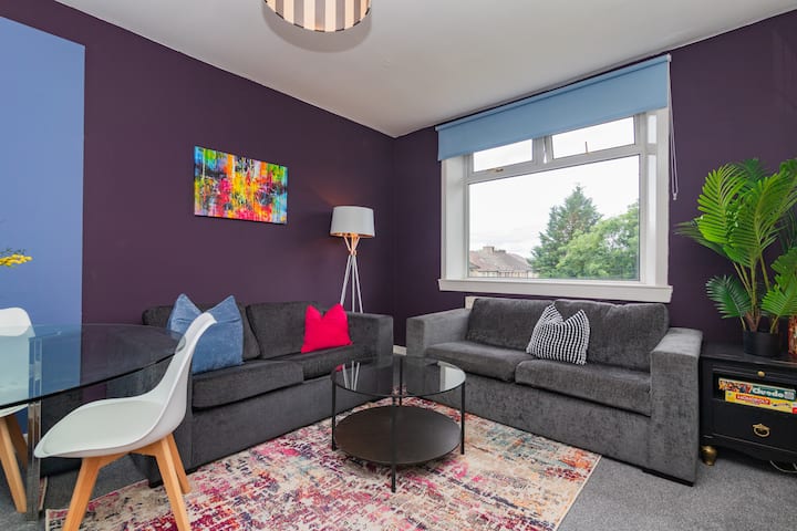 Ideal 2br Flat In Motherwell | Sleeps 5 | Parking - Motherwell