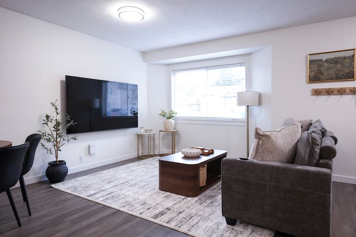 Modern 2 Bed | Near Hospitals | Family-friendly - Spokane, WA