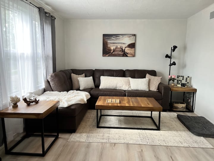 Cozy And Close To Everything - Shady Creek Winery