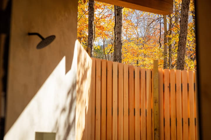 Treehouse Cabin - Phoenicia, NY