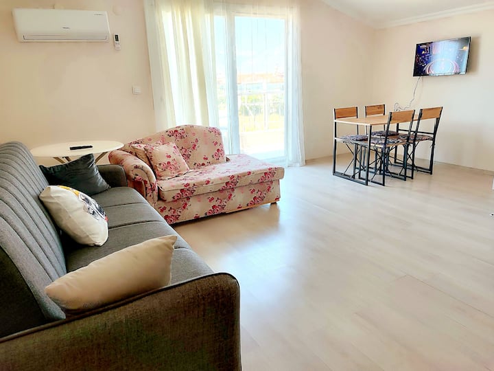 Fethiye'de çOk Iyi Konumda, Huzurlu 2+1 Daire - Fethiye