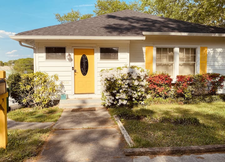 Wellness Retreat Studio In Downtown Lithonia - Lithonia, GA