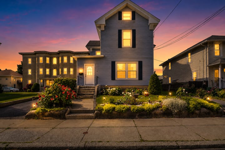 Tufts 7bd/3ba Home-parking+outdoor Movie Projector - Lexington, MA